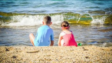 enfants soleil plage mer