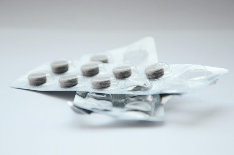 médicaments comprimés antibiotiques
