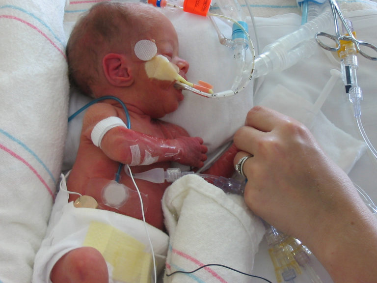 Sensation Que Bébé Pousse Vers Le Bas