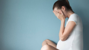 enceinte grossesse triste tristesse incompatibilité de rhésus déni de grossesse cerclage
