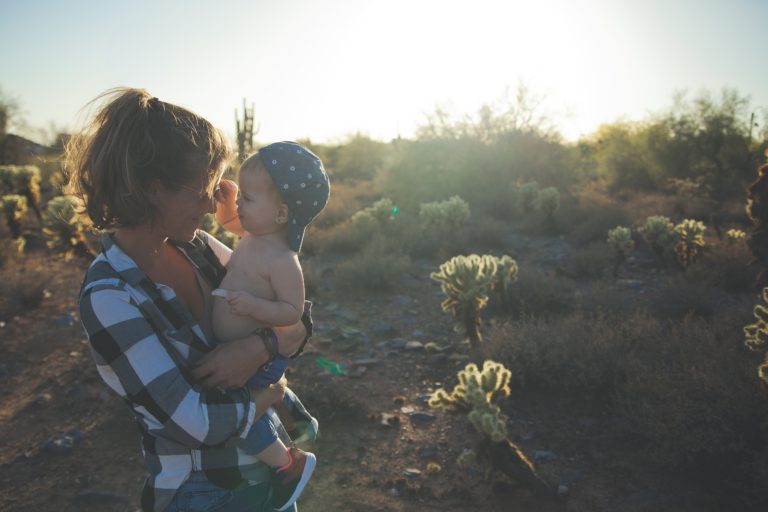maman enfant bébé mères célibataires