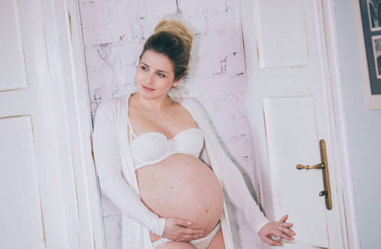 grossesse enceinte lingerie pyjama seins poitrine soutien-gorge