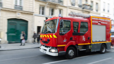 camion pompiers incendie accident