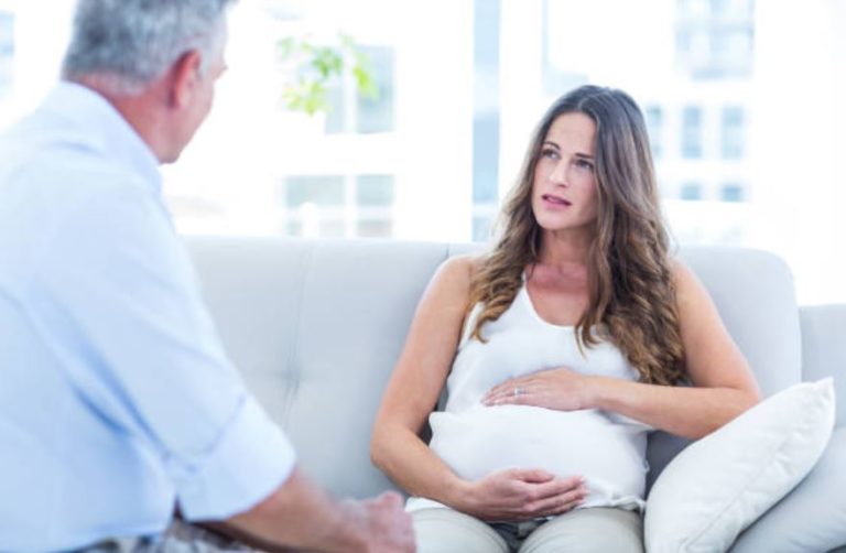 enceinte médecin grossesse problèmes troubles consultation rendez-vous entretien précoce prénatal examens