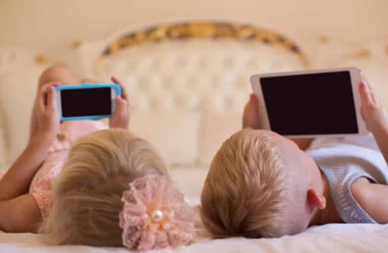 écran enfant tablette internet
