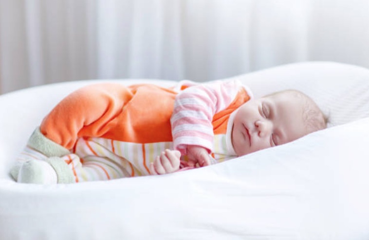 bébé dormir nourrisson coussin coufin transat