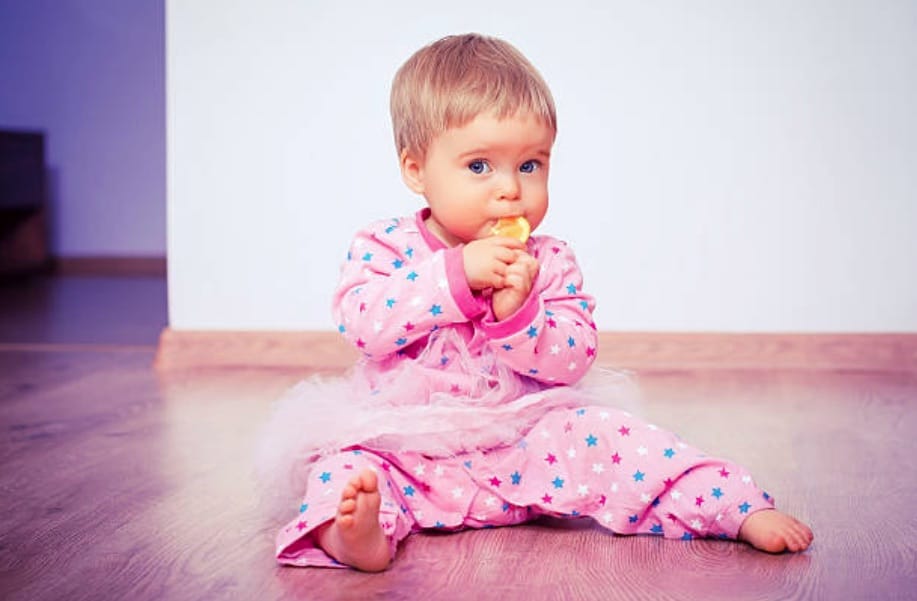 bébé enfant manger nourriture citron agrumes DME