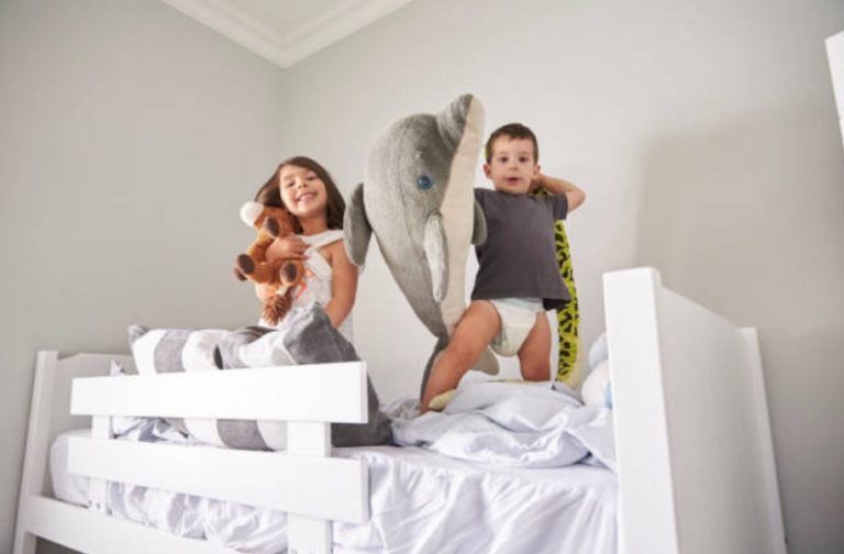 lit superposé enfants chambre frère soeur garçon fille