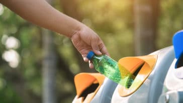 plastique tri déchets poubelle pollution environnement gaspillage