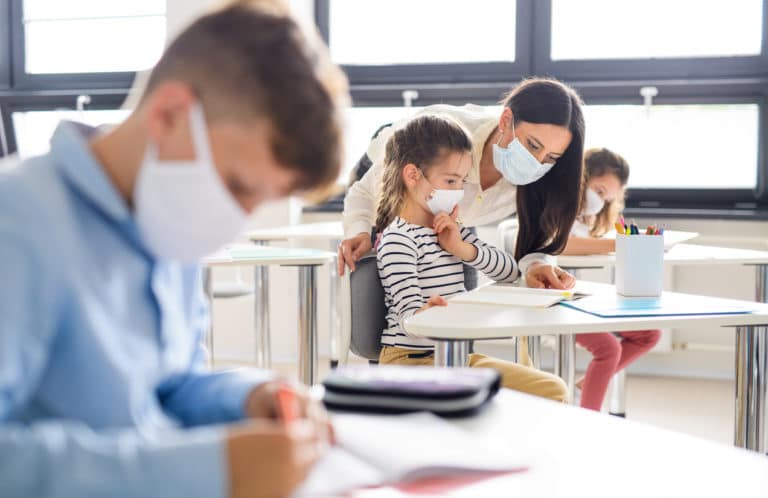 école rentrée scolaire coronavirus professeurs masque confinement épidémie pandémie classe élèves