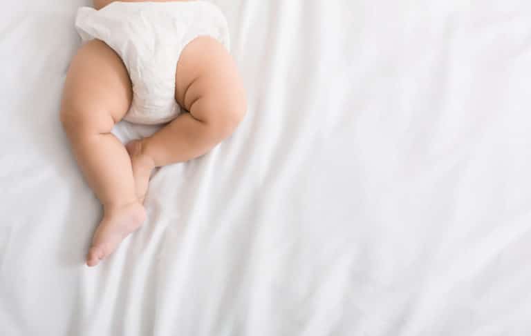 bébé couches change changer produits toxiques habiller bain