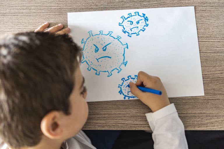 coronavirus école maladie virus enfant écrire épidémie pandémie