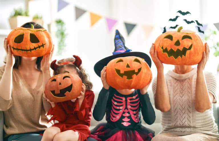 halloween décorations famille citrouille peur fête octobre horreur