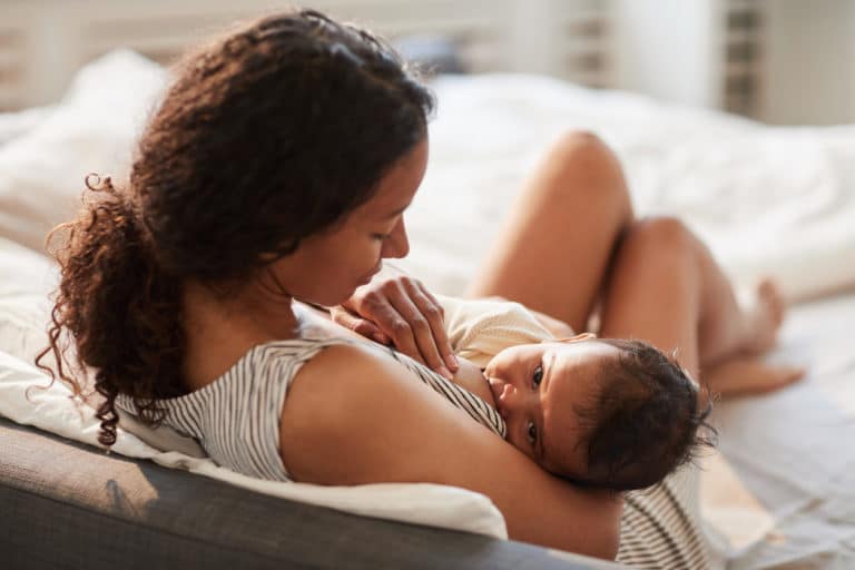 allaitement lait maternel sein poitrine bébé nourrisson