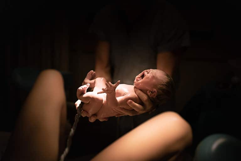 accouchement sage-femme naissance bébé nourrisson