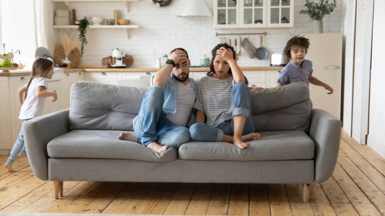 enfants désobéissants bêtise parents fatigue éducation burn-out confinement