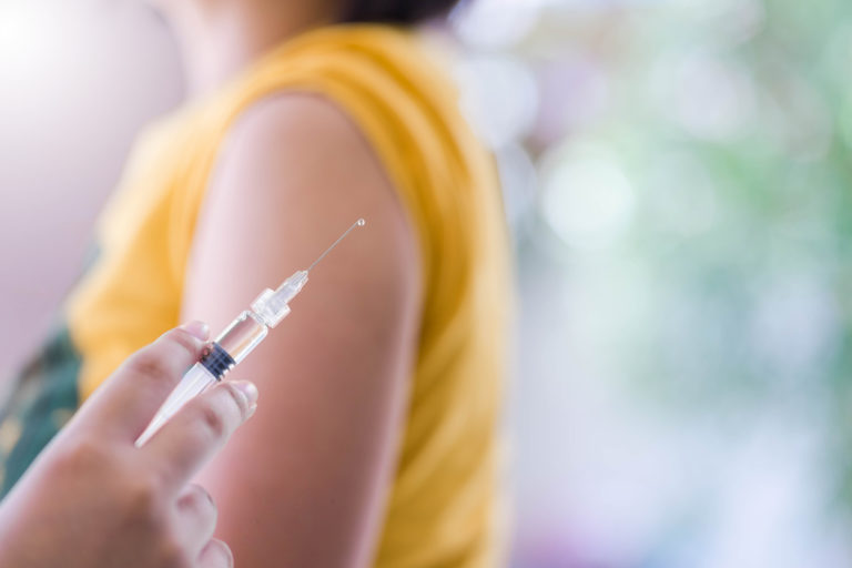 vaccination vaccin adolescents piqûre
