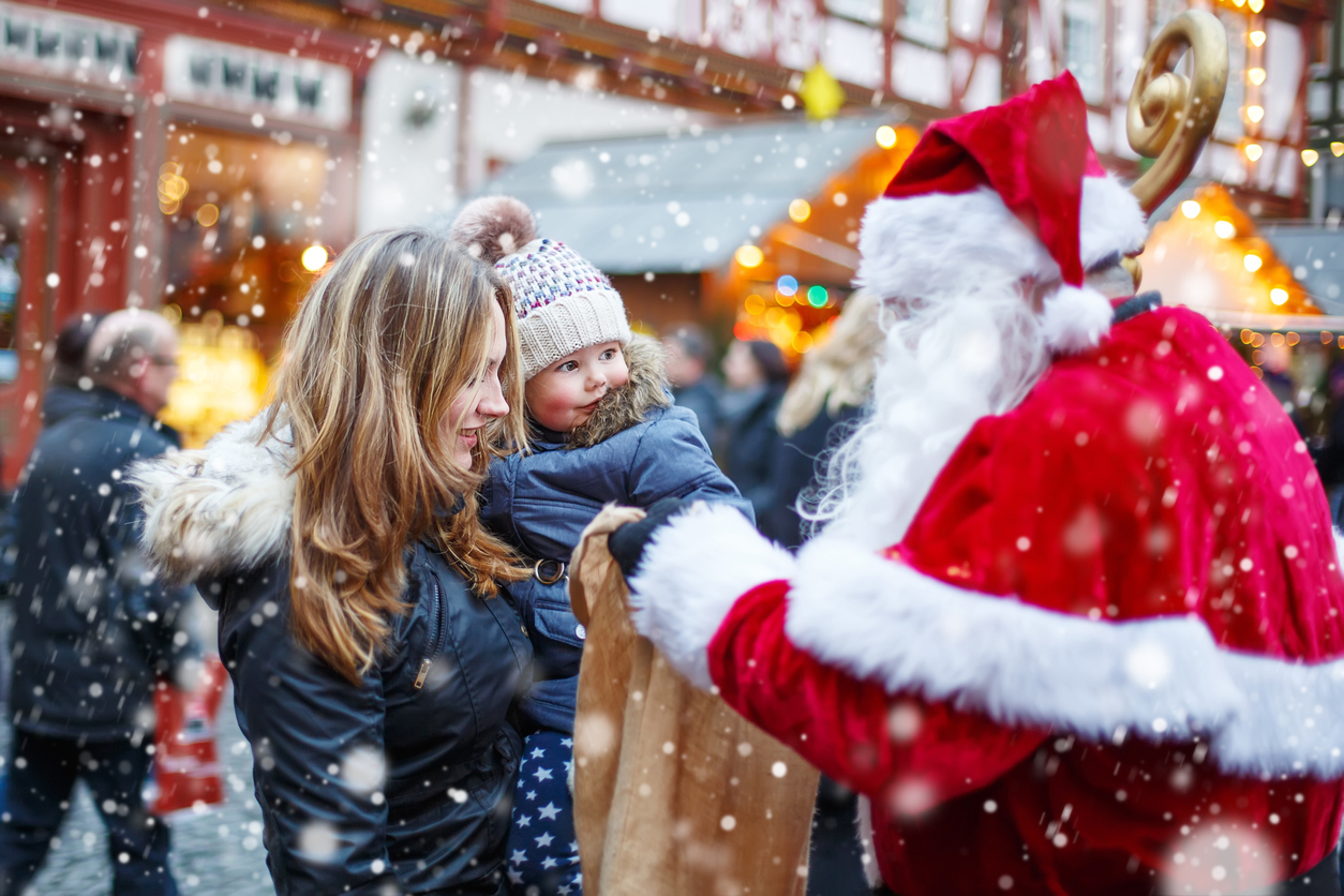 marchés de Noël père Noël enfant fête fin d'année