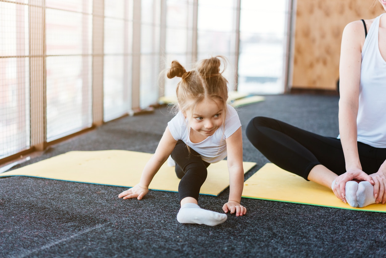 yoga enfant sport exercice