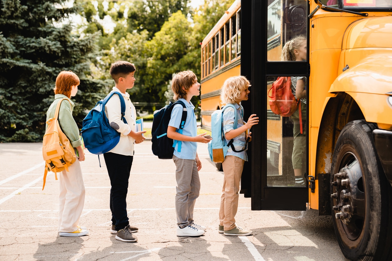 bus scolaire école enfant car