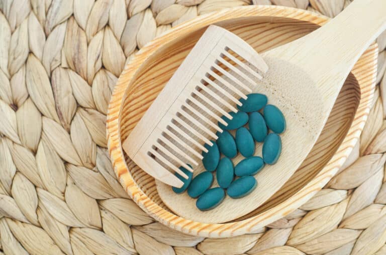 spiruline chute perte cheveux