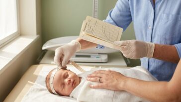 Courbe de poids et taille de bébé : repères mois par mois