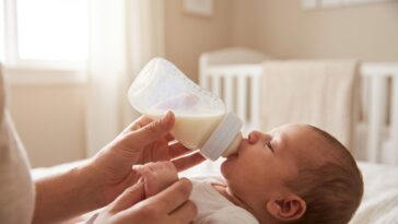 Quantité de biberon par âge : tableau de référence