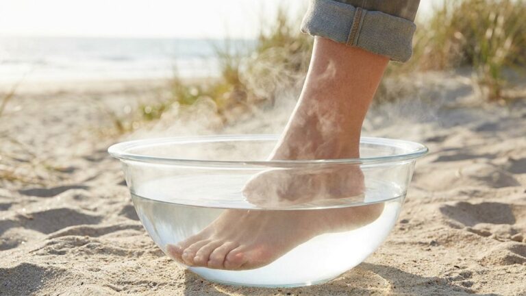 « J'ai marché sur une vive enfouie dans le sable à marée basse » : personne ne m'avait dit que la glace aggravait tout au ...