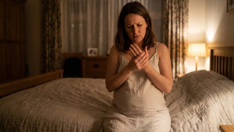 « Je mettais de la crème sur mes mains chaque nuit depuis trois semaines » : personne ne m'avait dit ce que mon foie fabri...